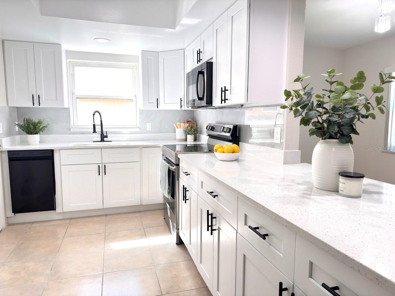 HAWTHORNE VILLAGE - Residential