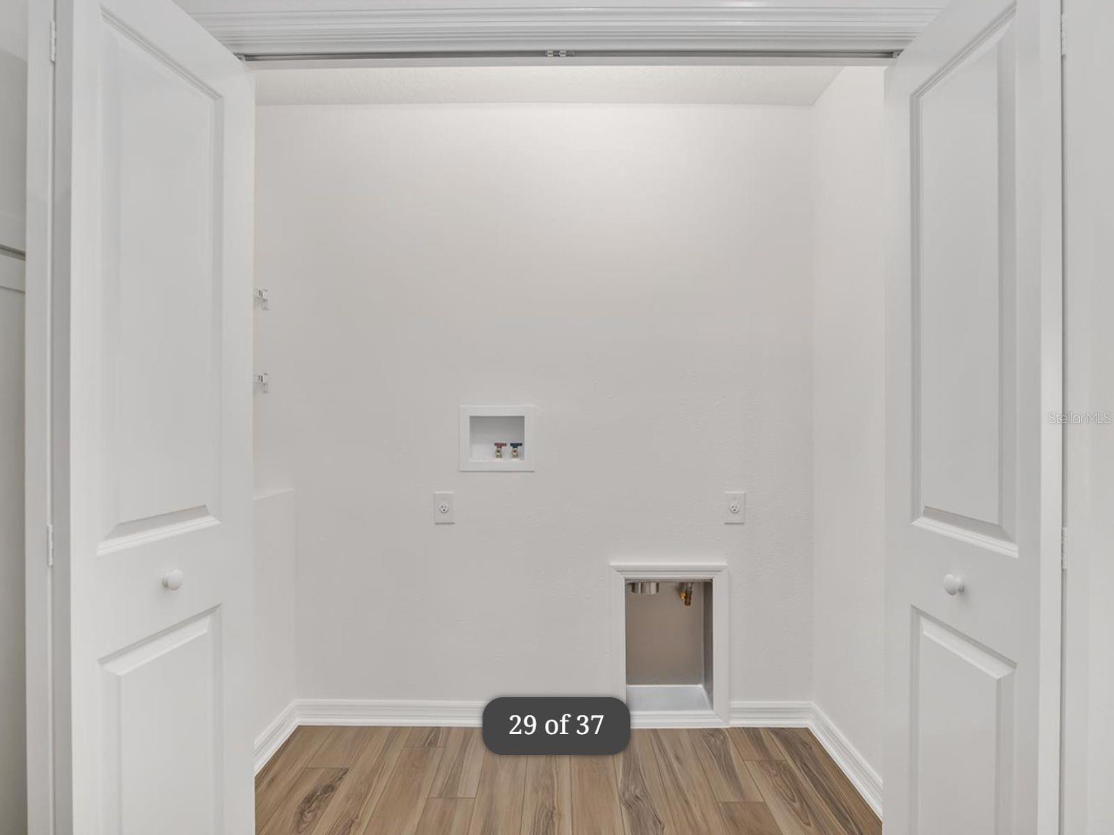 VILLAGES OF SHADY BROOK - Residential Lease