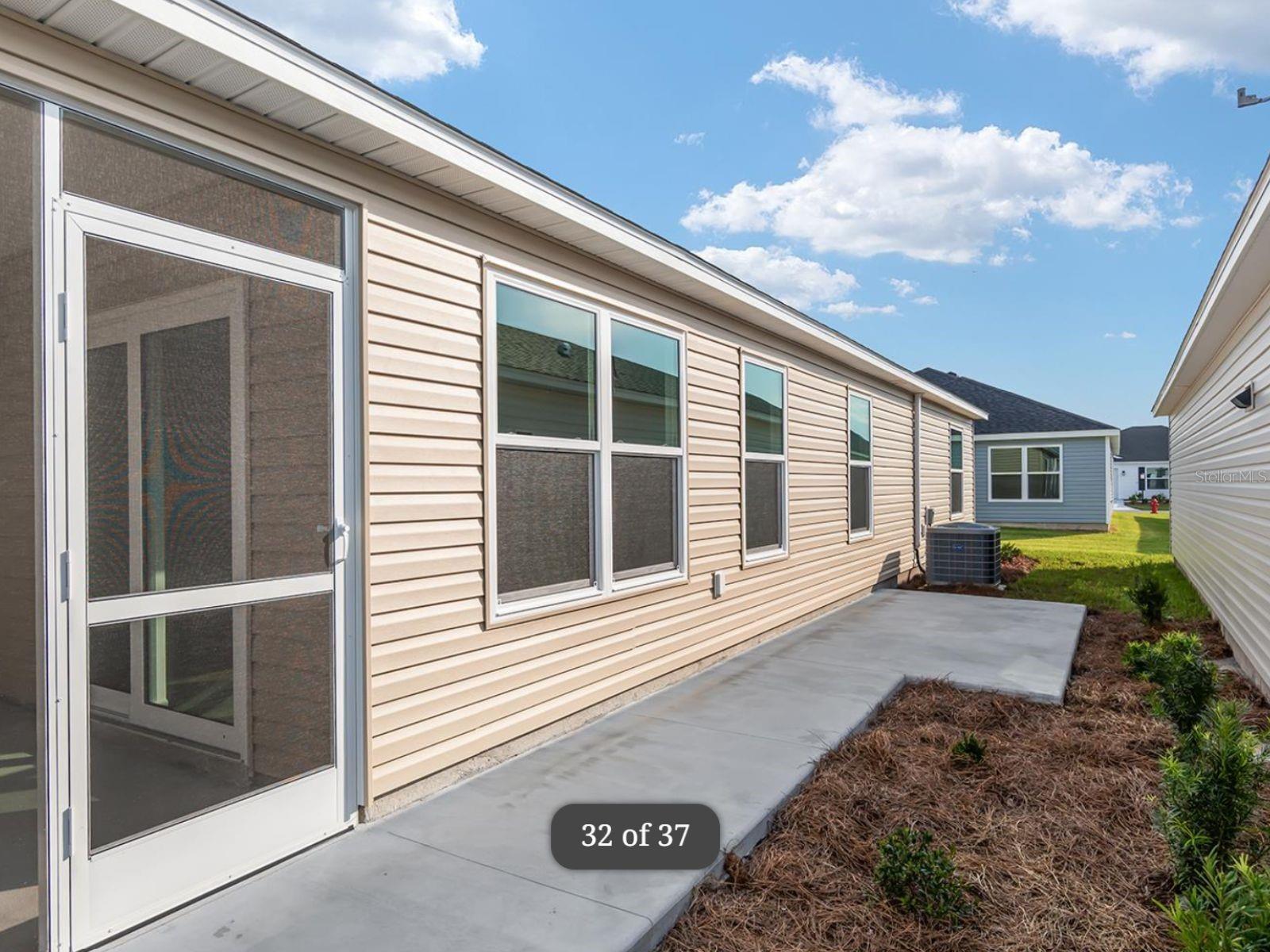 VILLAGES OF SHADY BROOK - Residential Lease