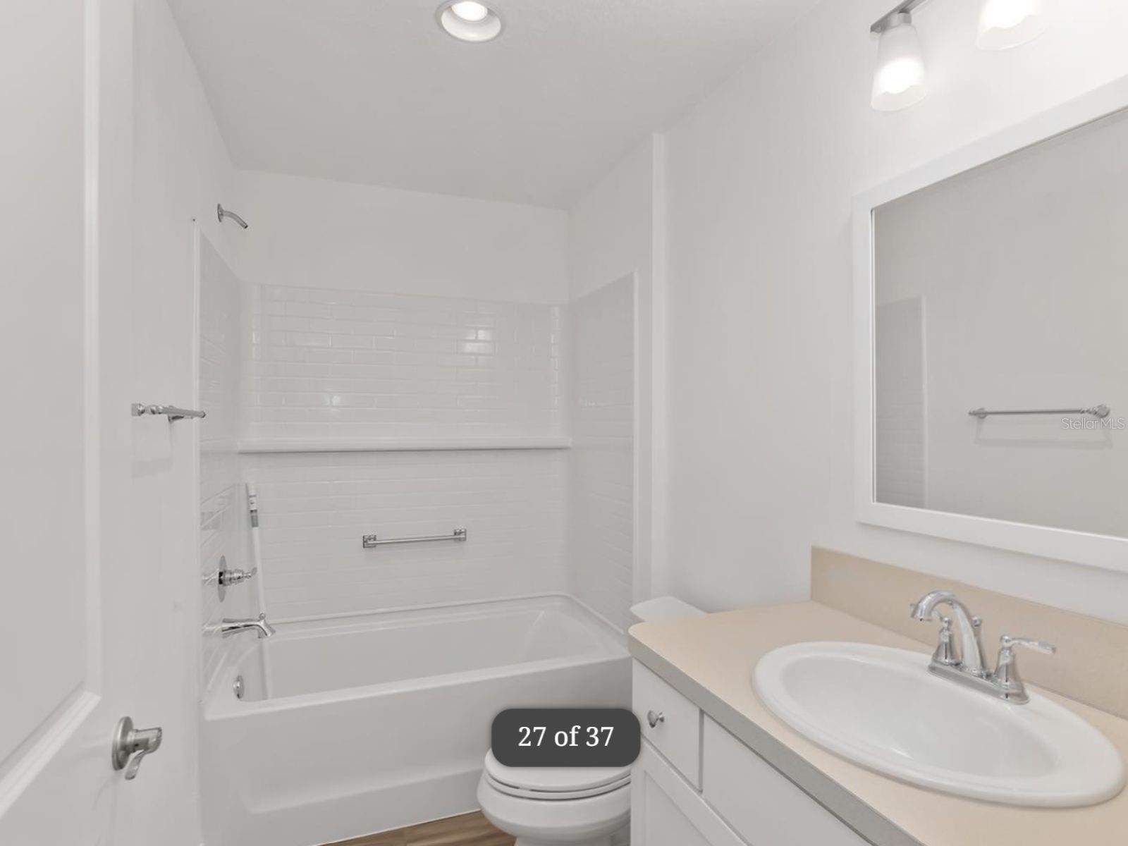 VILLAGES OF SHADY BROOK - Residential Lease