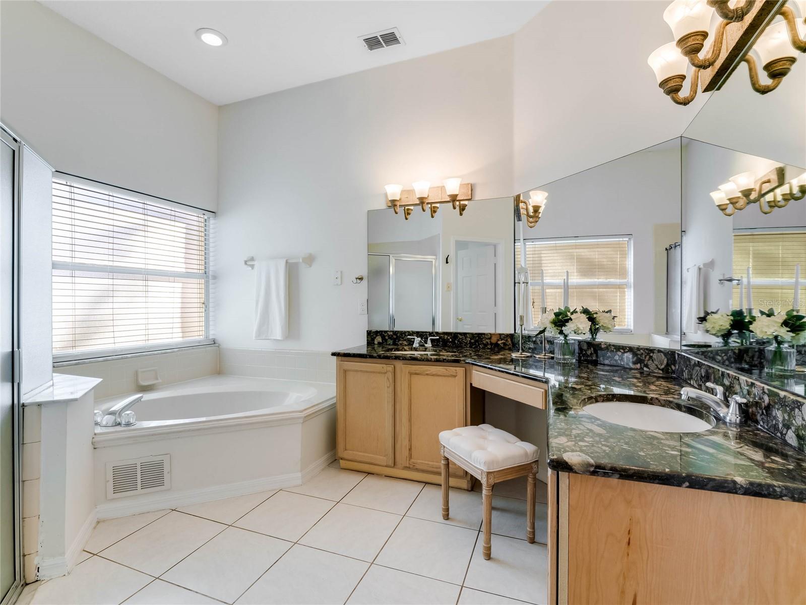 SOUTHCHASE - Residential