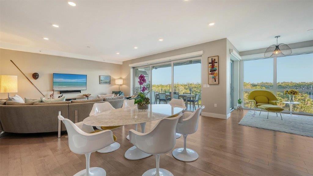 PARK RESIDENCES OF LIDO KEY - Residential