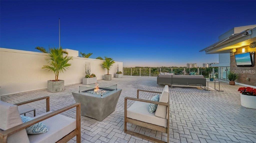 PARK RESIDENCES OF LIDO KEY - Residential