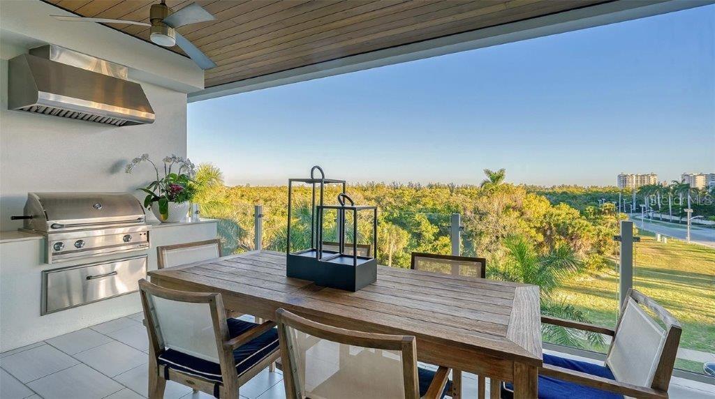 PARK RESIDENCES OF LIDO KEY - Residential