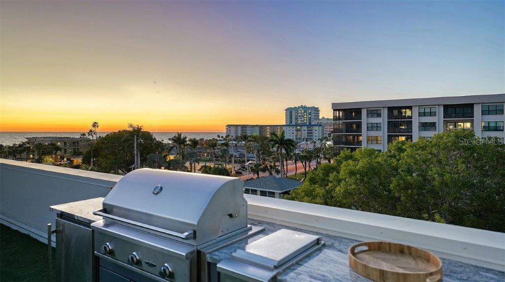 PARK RESIDENCES OF LIDO KEY - Residential