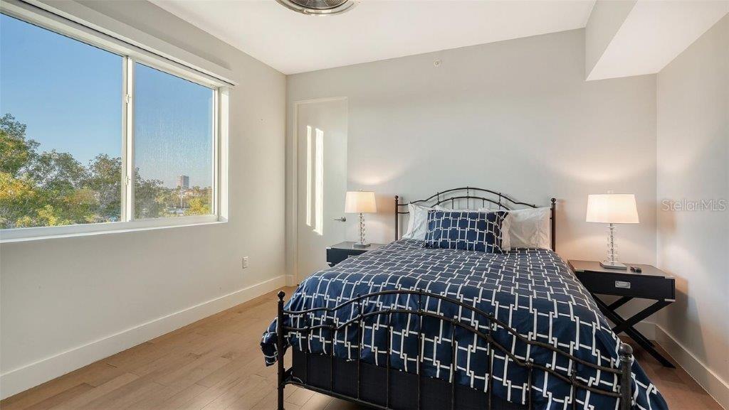 PARK RESIDENCES OF LIDO KEY - Residential