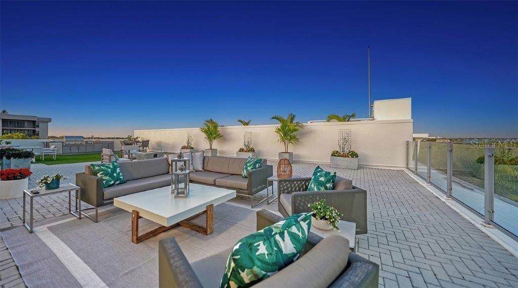 PARK RESIDENCES OF LIDO KEY - Residential