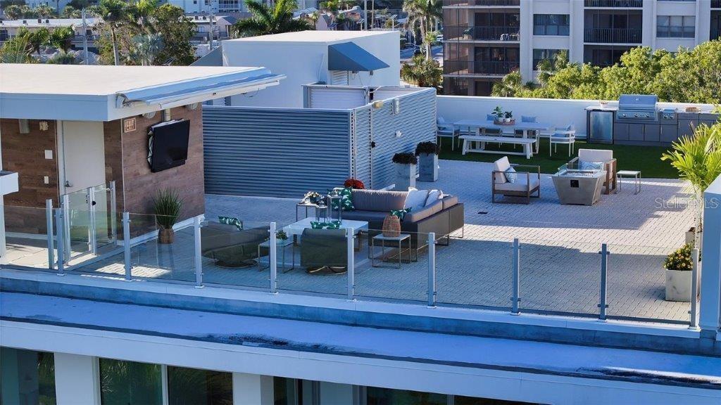 PARK RESIDENCES OF LIDO KEY - Residential