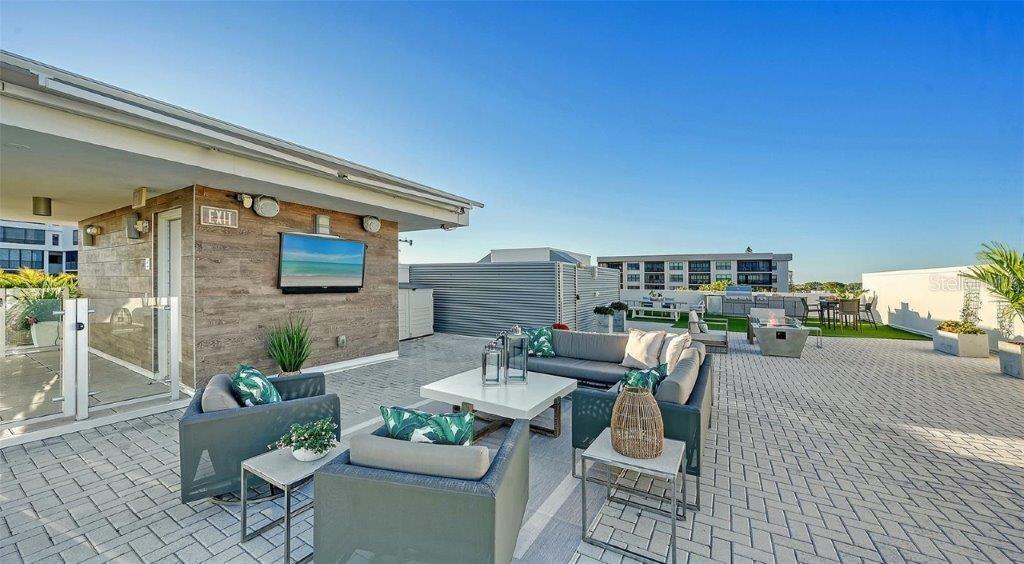 PARK RESIDENCES OF LIDO KEY - Residential