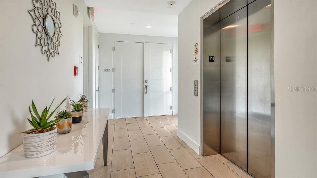 PARK RESIDENCES OF LIDO KEY - Residential