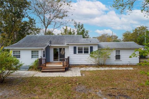 Photo of 3527 Dartmouth Avenue N, St Petersburg, FL 33713 (MLS # TB8425108)