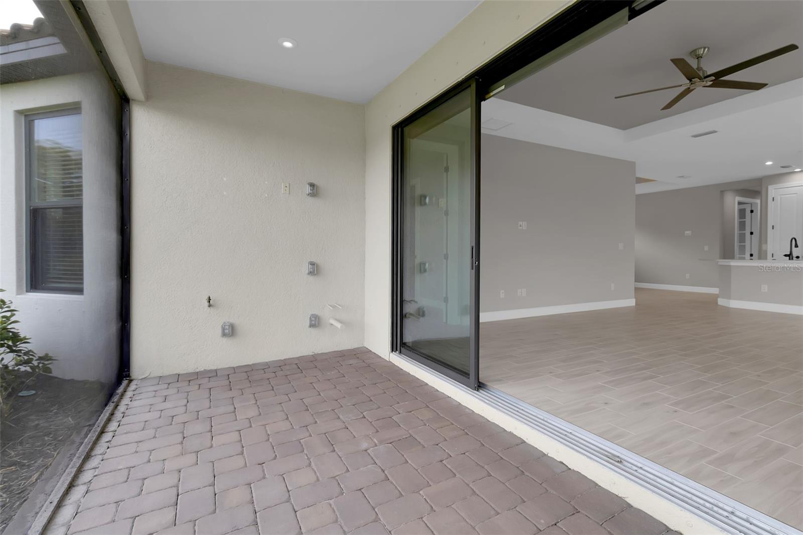 AZARIO ESPLANADE PH II SUBPH C-O - Residential