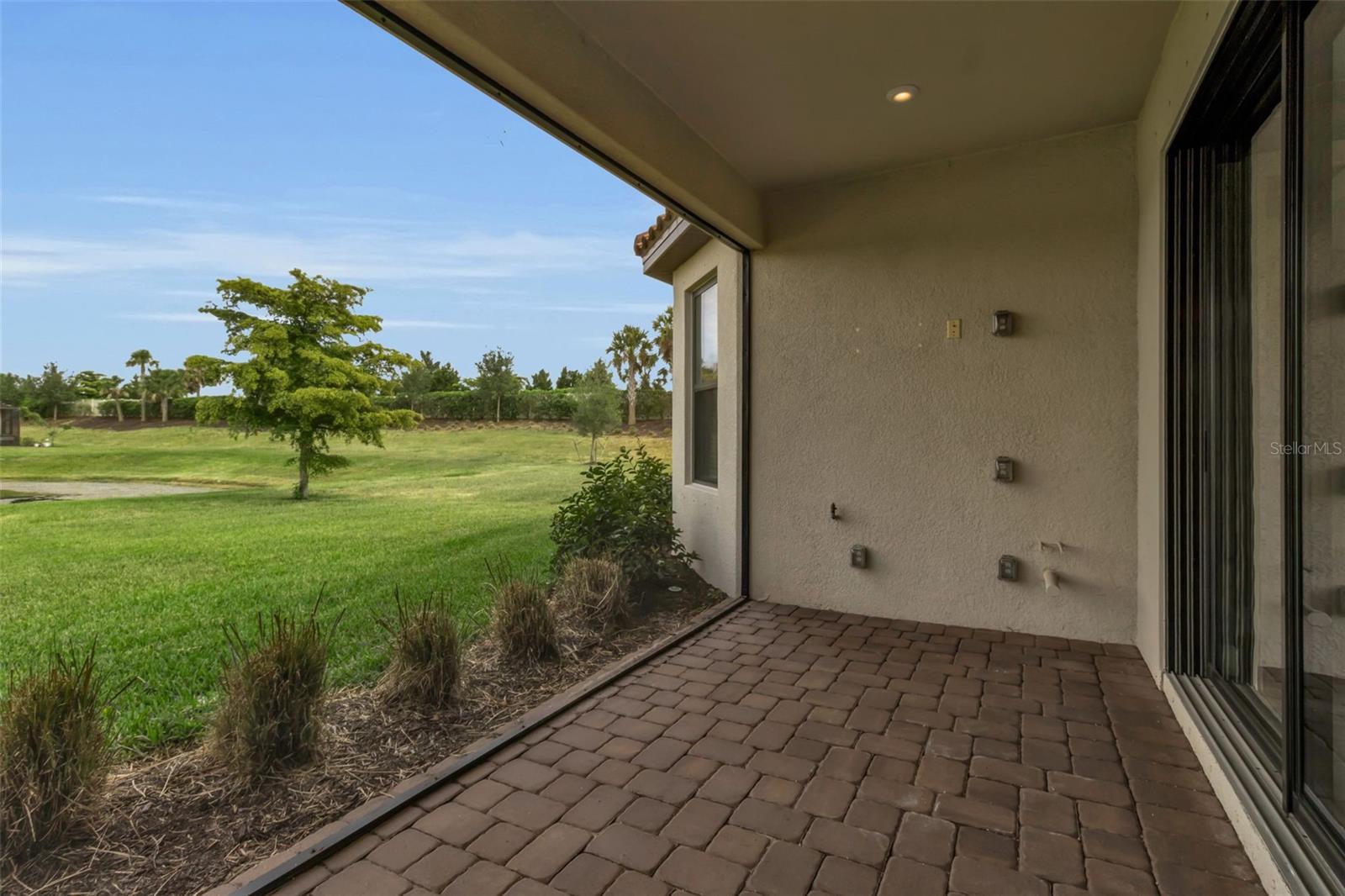 AZARIO ESPLANADE PH II SUBPH C-O - Residential