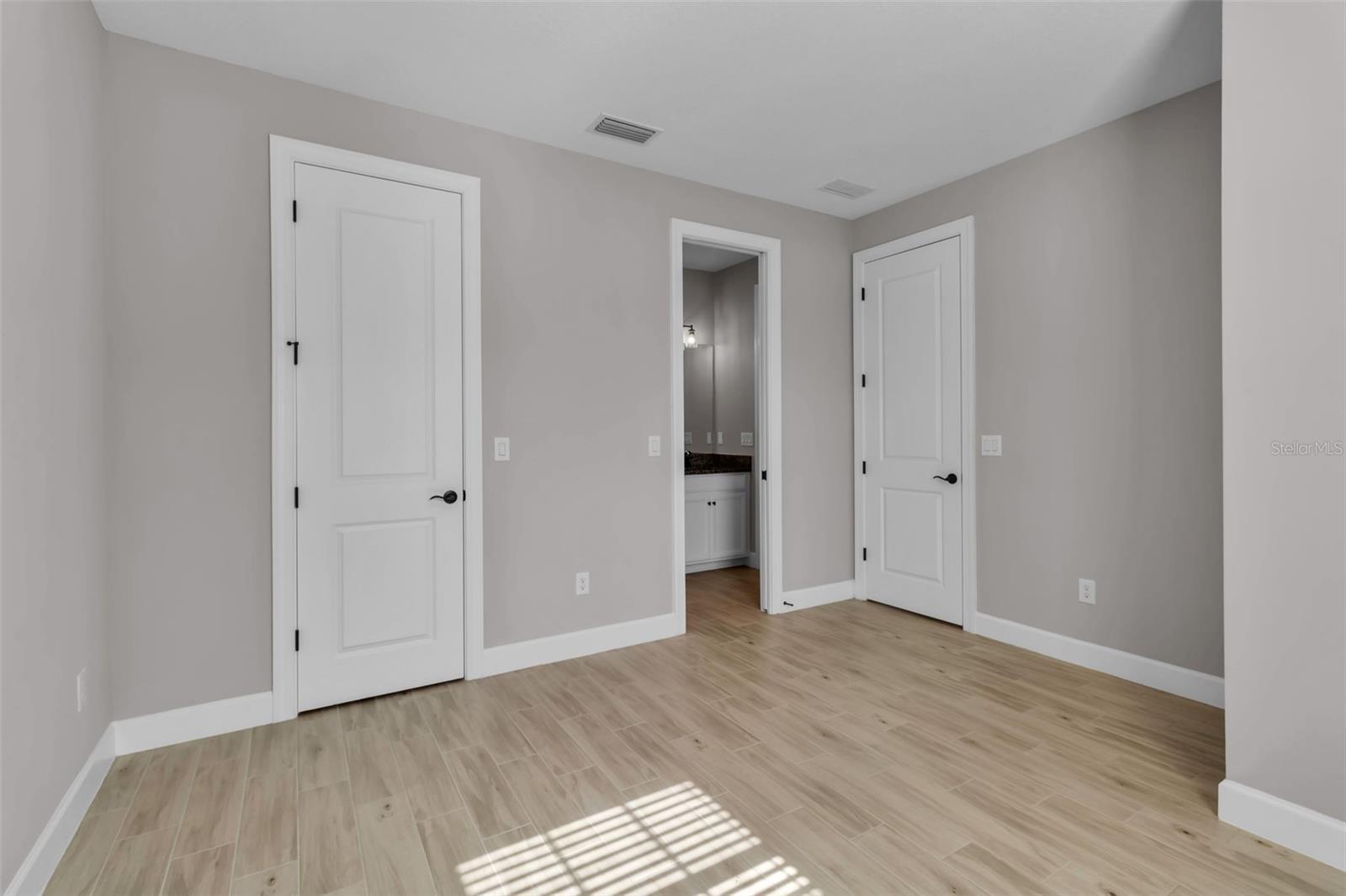 AZARIO ESPLANADE PH II SUBPH C-O - Residential