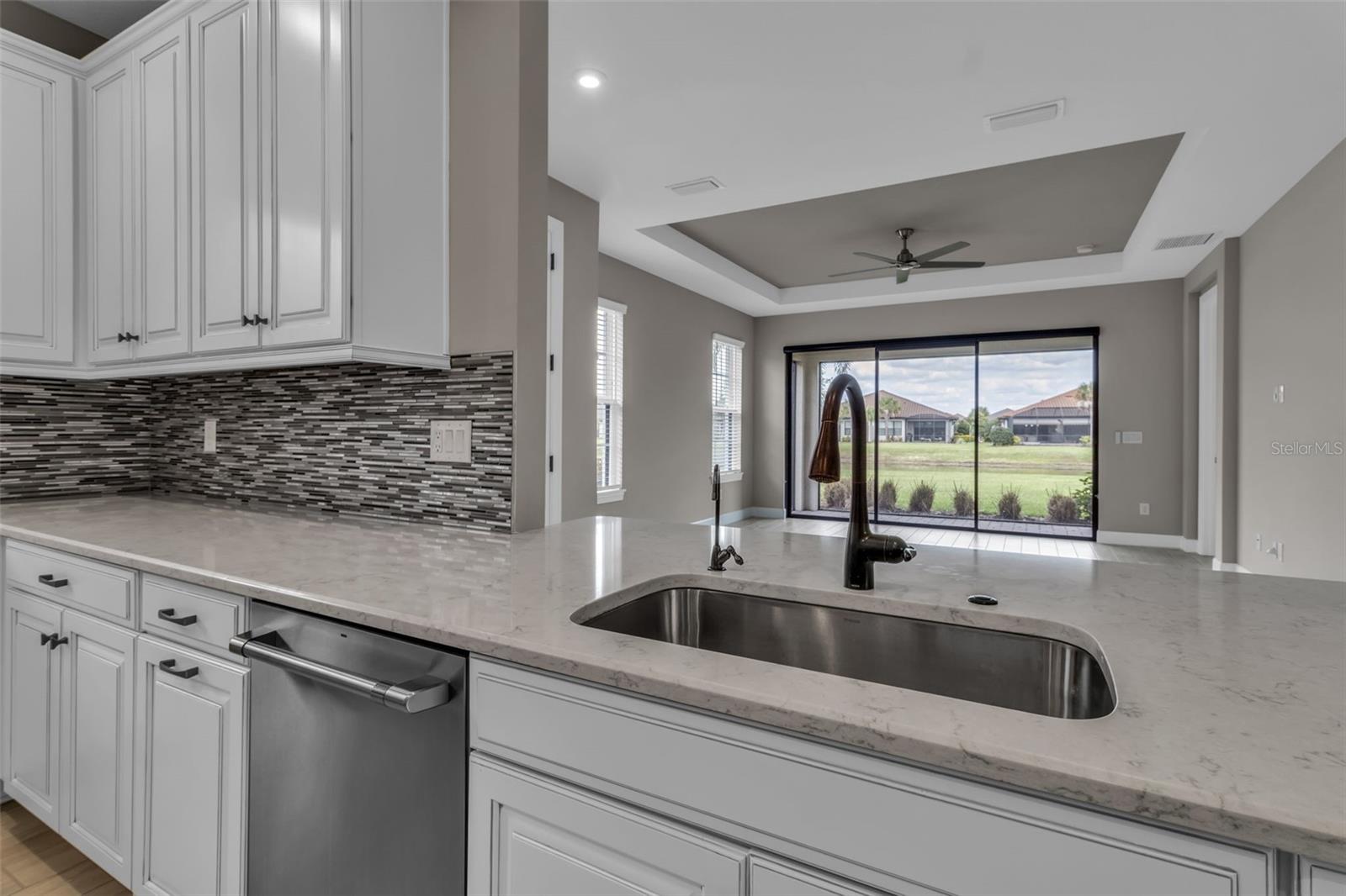 AZARIO ESPLANADE PH II SUBPH C-O - Residential