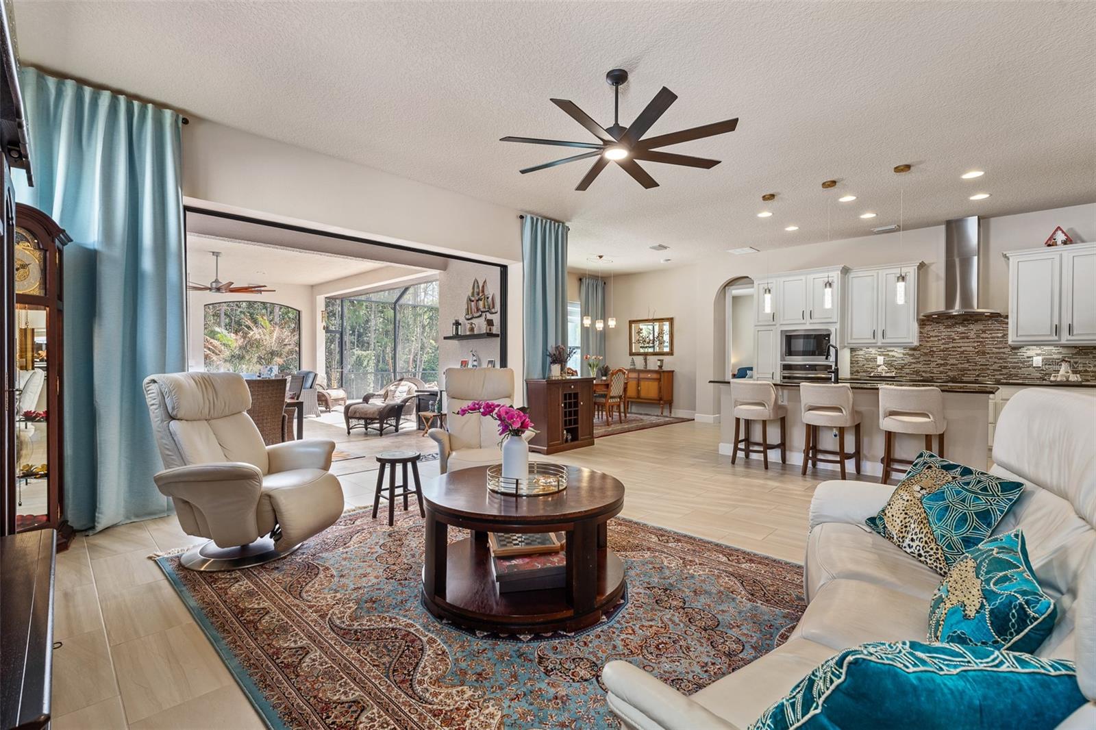 PLANTATION BAY PH 01A UNIT 01-6 - Residential