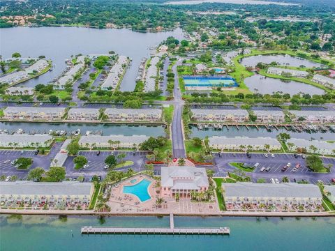 4924 BEACH DRIVE SE C ST PETERSBURG FL 33705