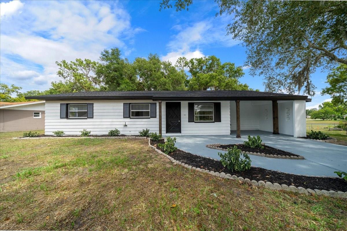 475 LAKE RD