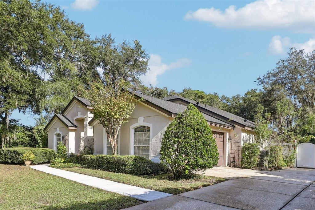 Photo of 6706 Bell Glade Place, Sanford, FL 32771 (MLS # O6453032)