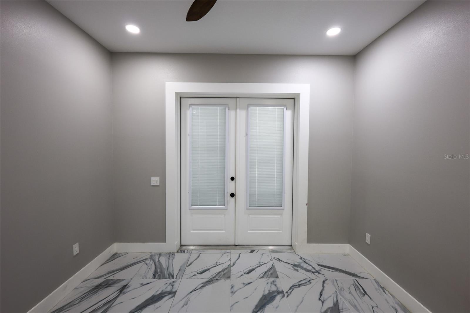 PINELLAS PARK - Residential Lease