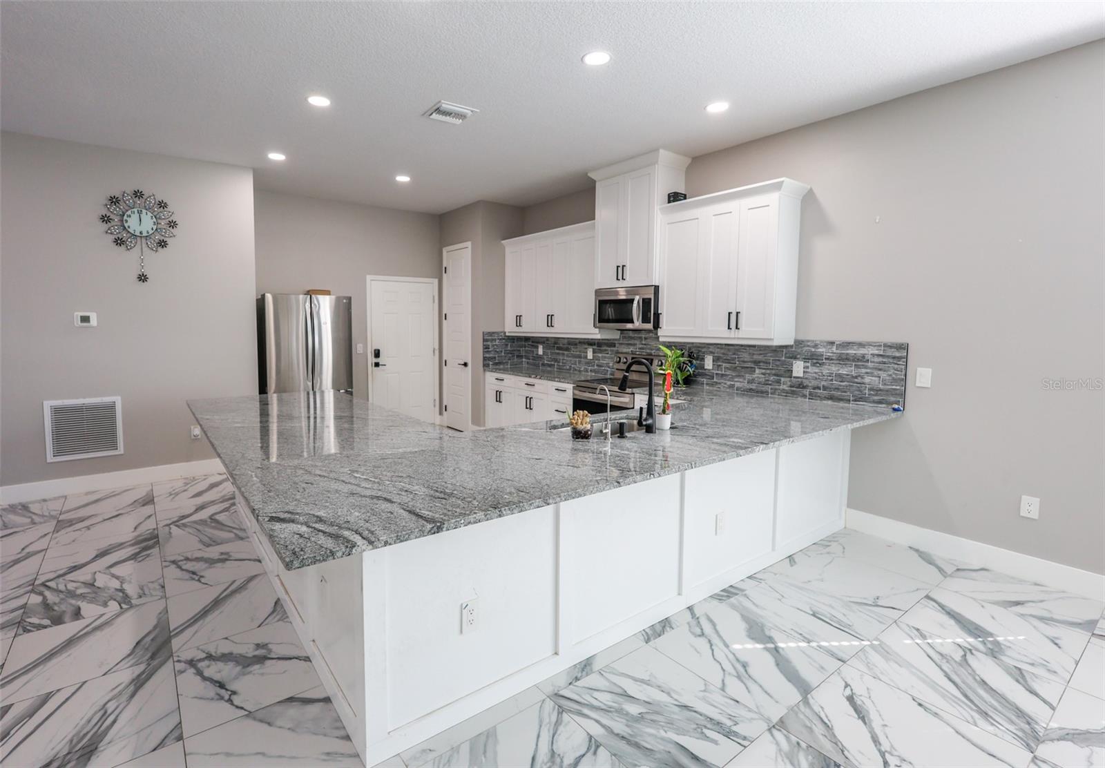 PINELLAS PARK - Residential Lease