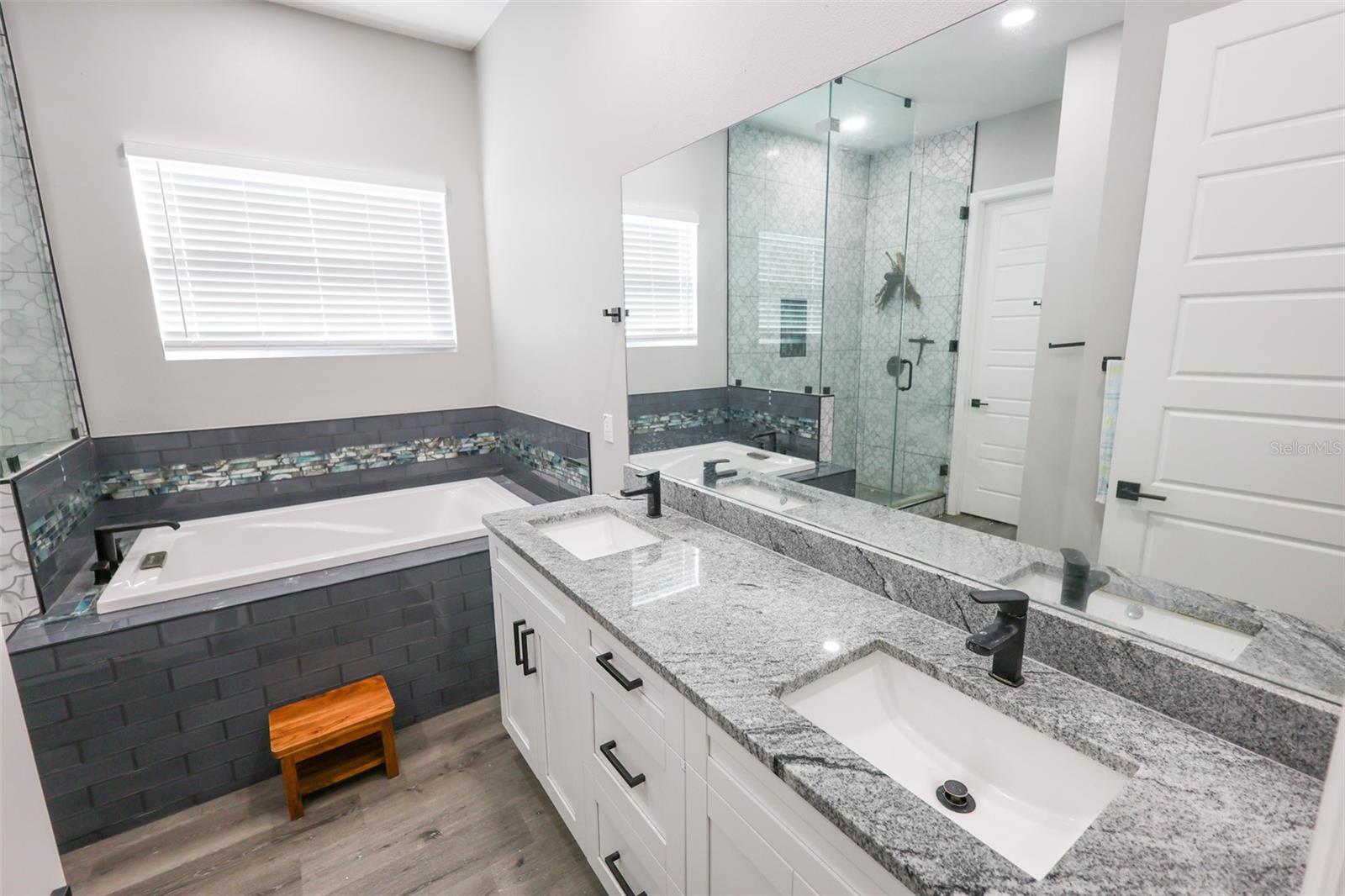 PINELLAS PARK - Residential Lease