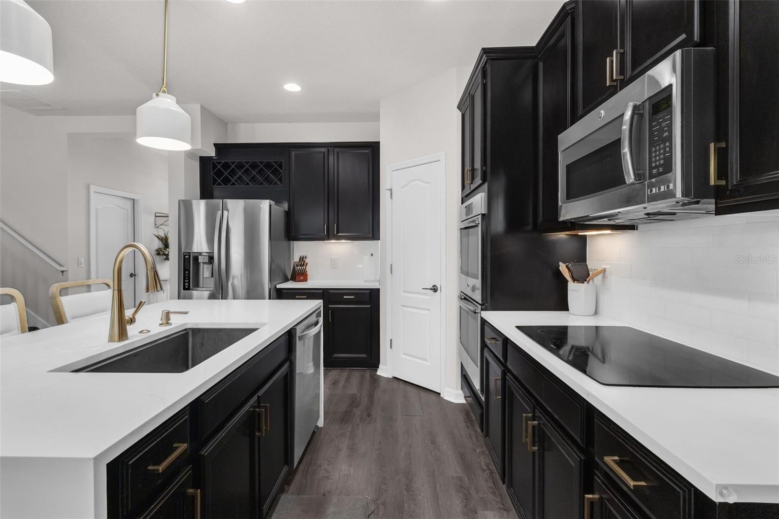 WATERSIDE POINTE PH 2B - Residential
