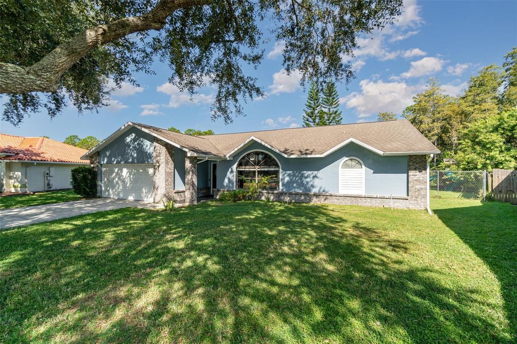 Photo of 1536 Reade Circle, Saint Cloud, FL 34772 (MLS # O6355263)