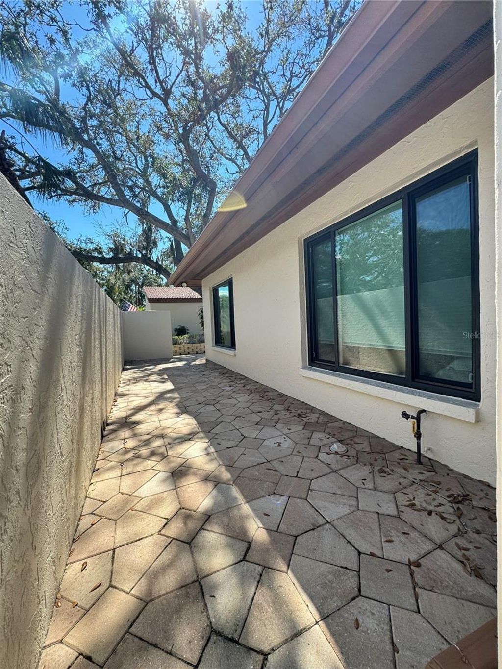 Photo of 6403 Meadowlark Lane, Bradenton, FL 34210 (MLS # A4688931)