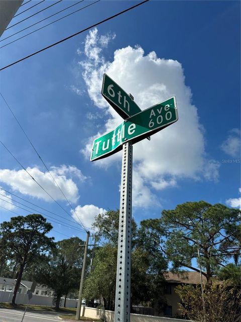 A home in SARASOTA