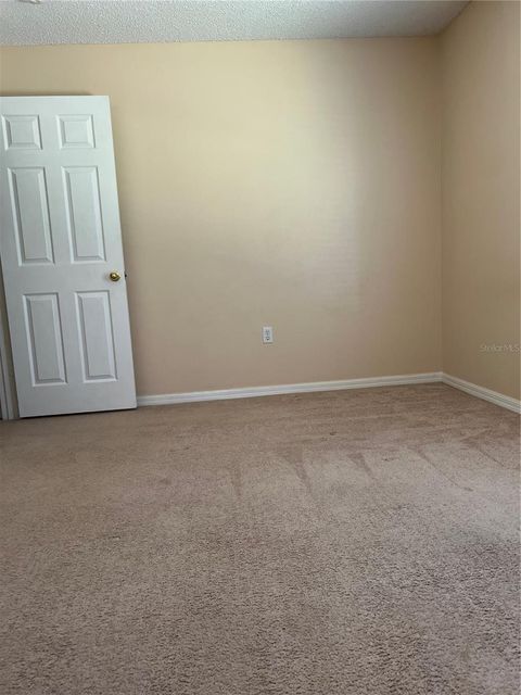 A home in MINNEOLA