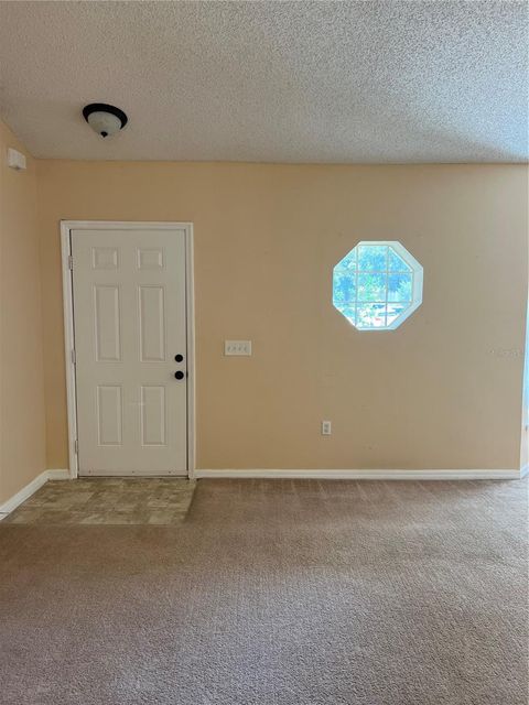 A home in MINNEOLA