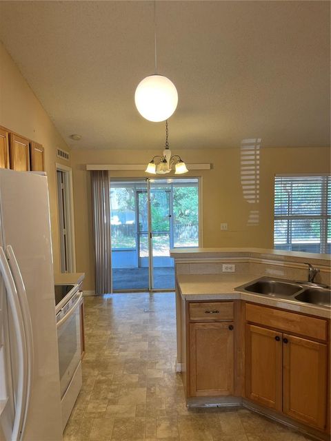 A home in MINNEOLA