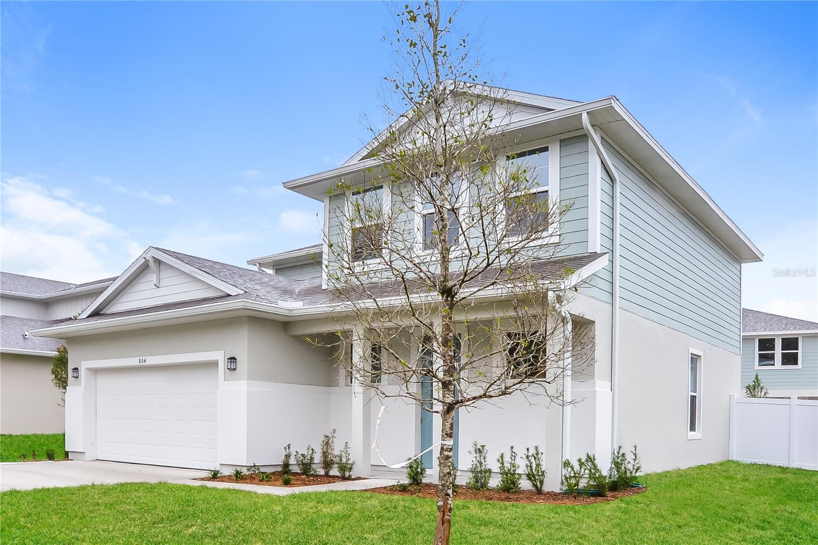 804 E VOORHIS AVENUE