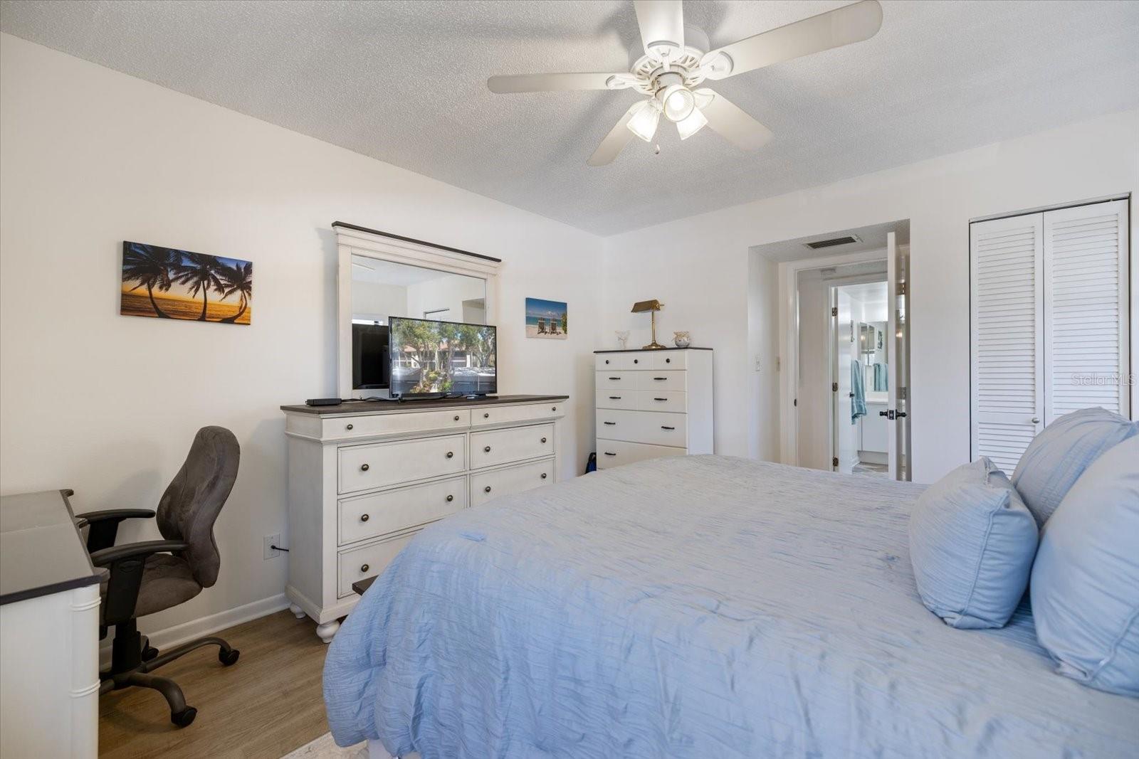 BIRD BAY V - Residential