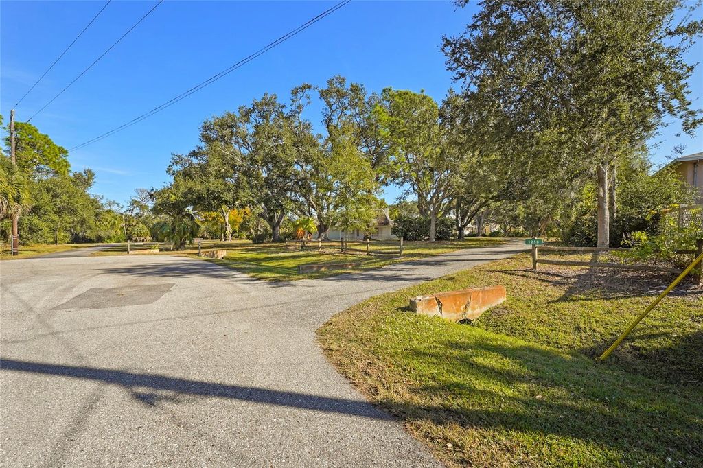Photo of 1250 New Forest Circle, Nokomis, FL 34275 (MLS # G5105735)