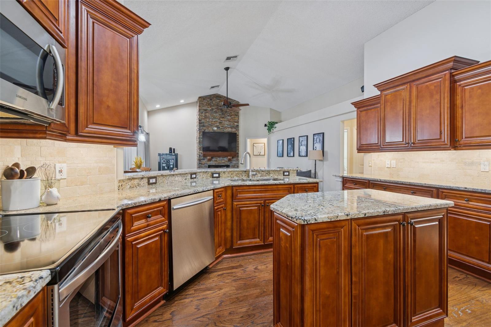 AYLESFORD PH 1 - Residential