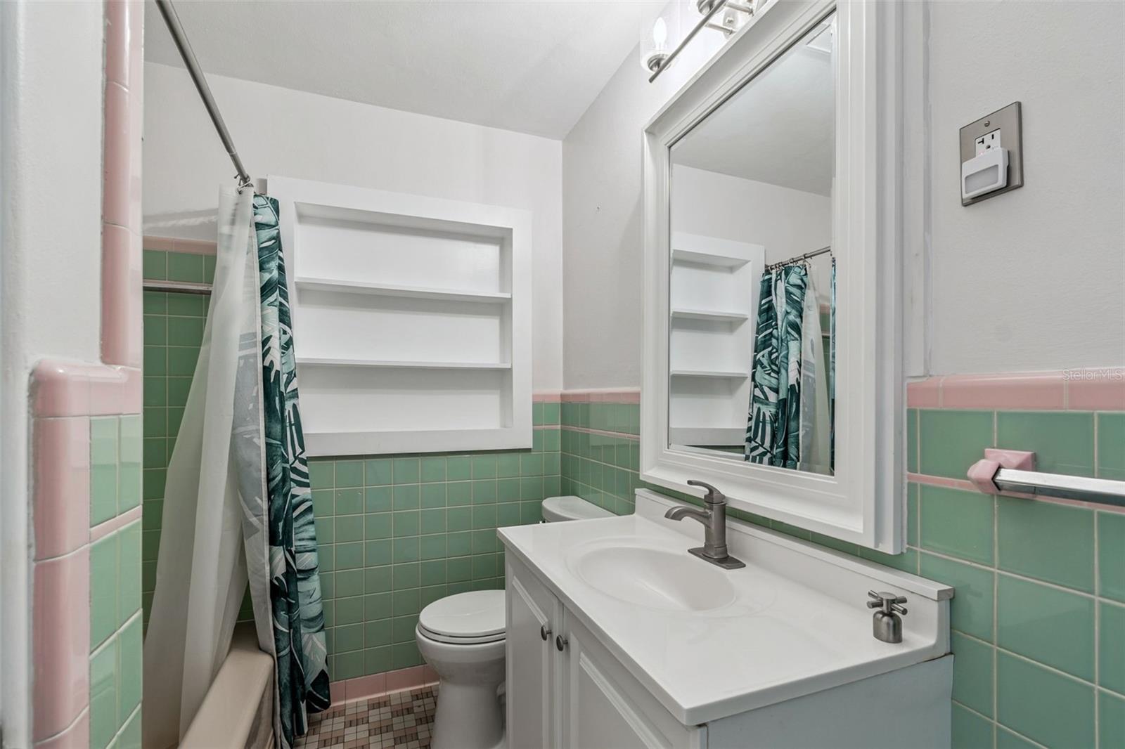 GROVEMONT SUB - Residential