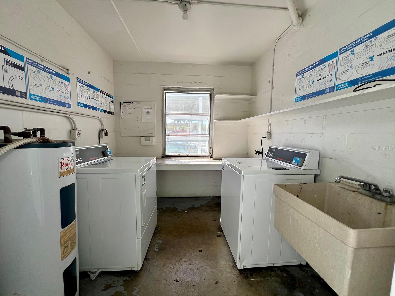 VILLAGE GREEN OF SARASOTA - Residential