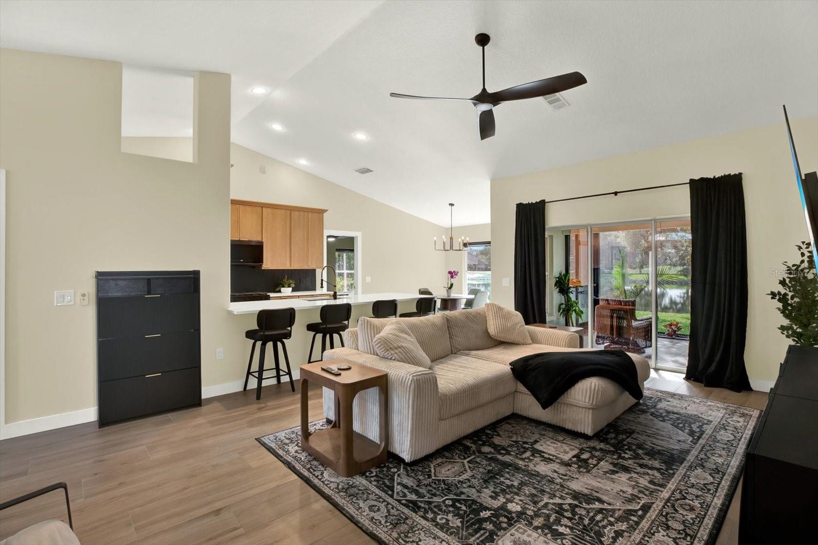 531 HUNTER LANE