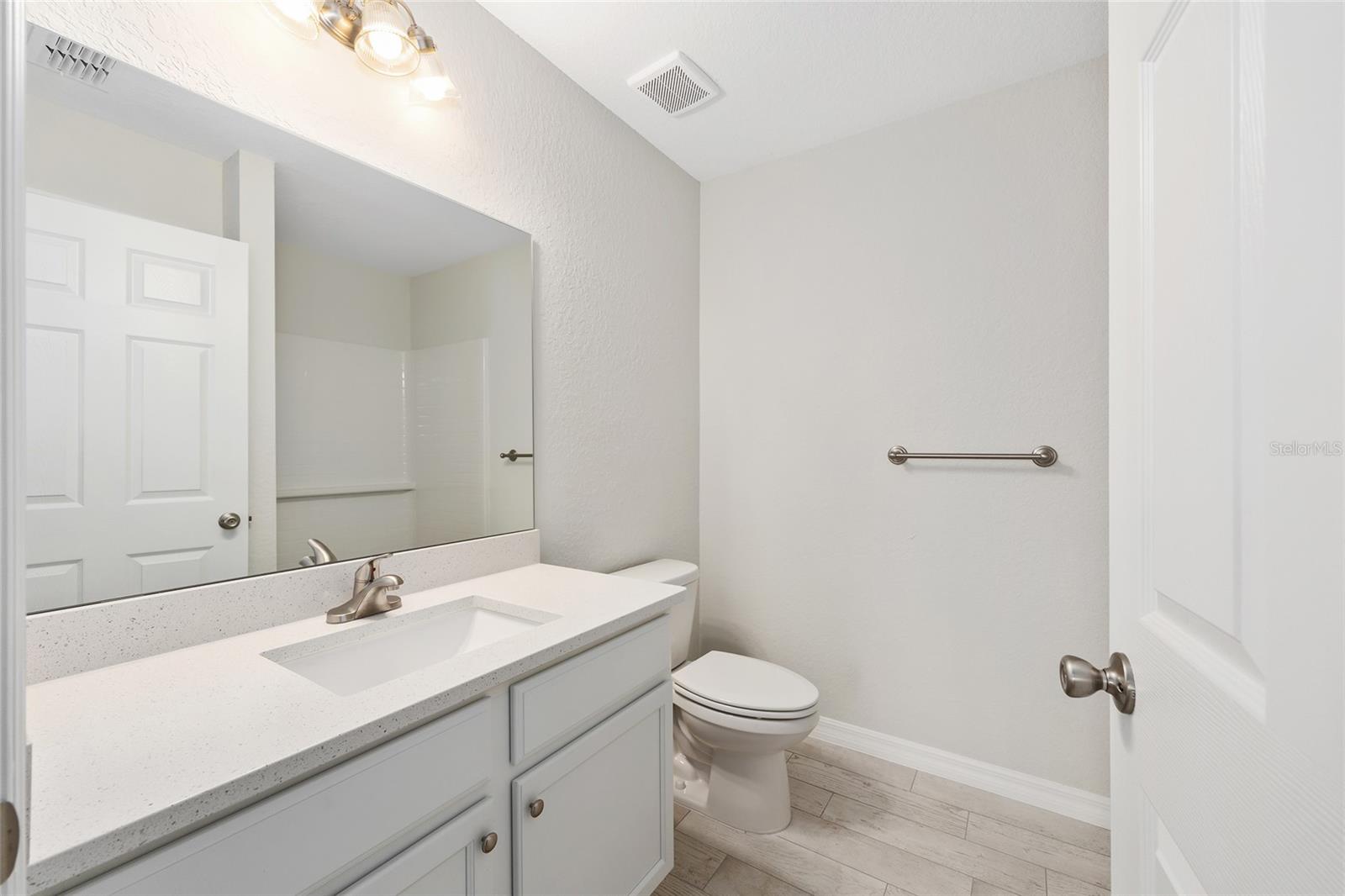 SILVER SPGS SHORES UN 24 - Residential