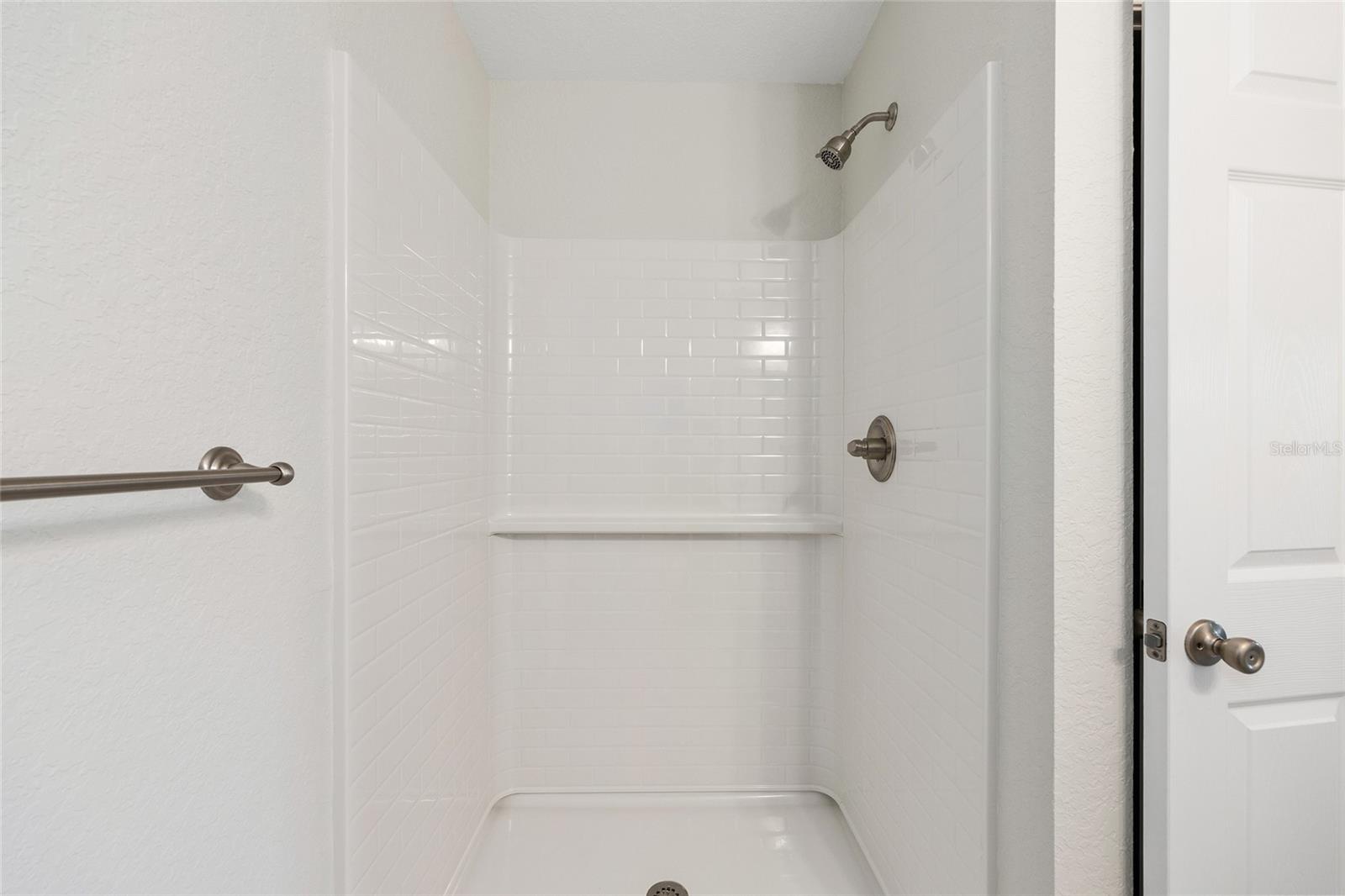 SILVER SPGS SHORES UN 24 - Residential