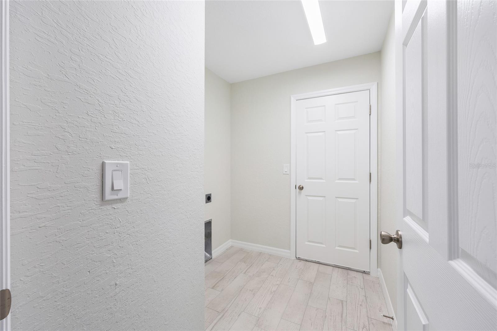 SILVER SPGS SHORES UN 24 - Residential