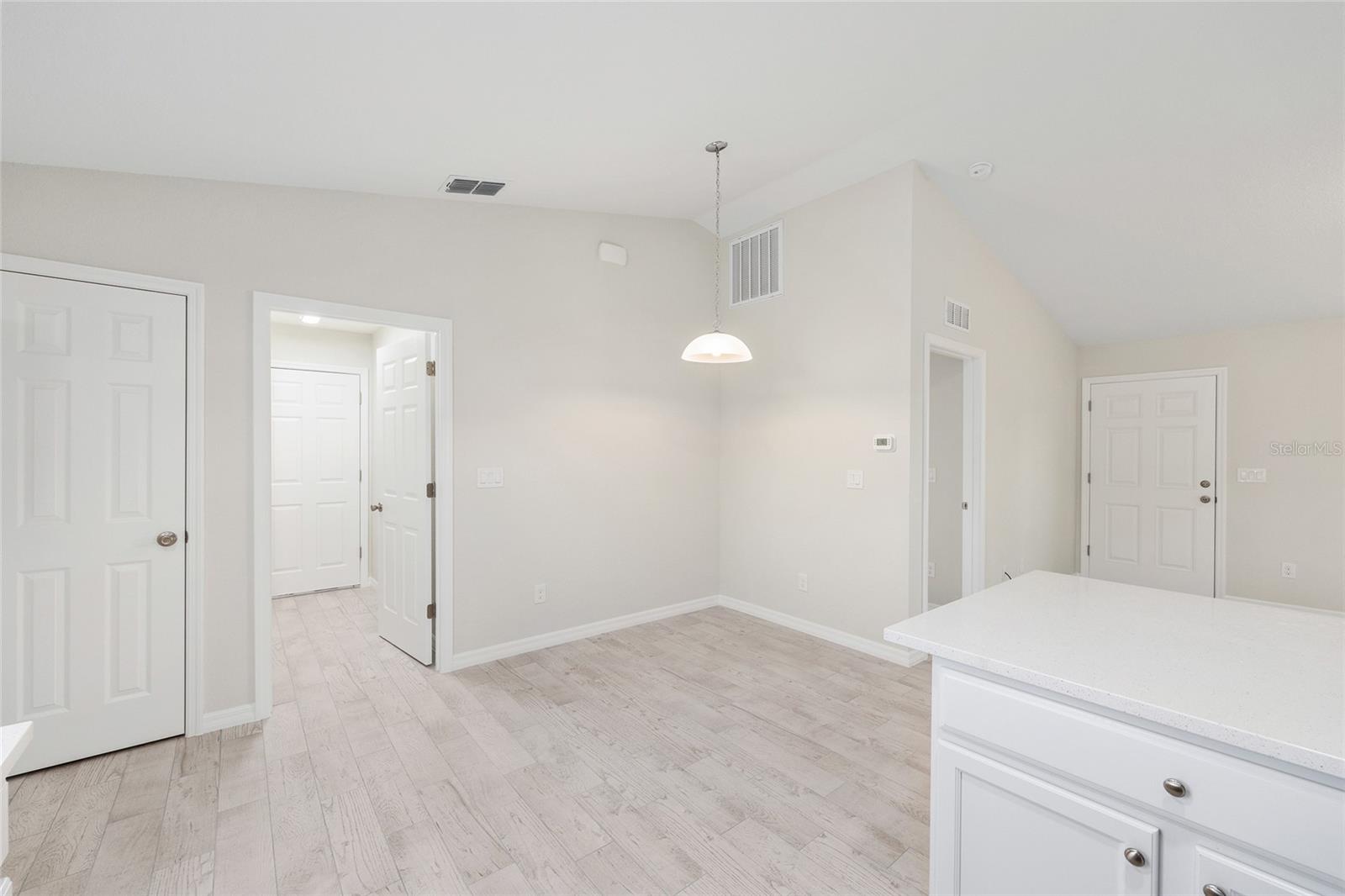 SILVER SPGS SHORES UN 24 - Residential