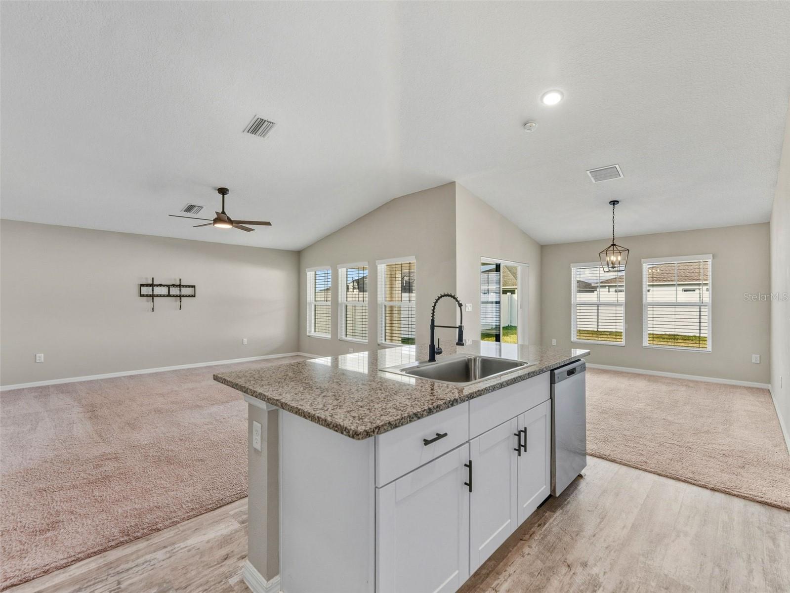 TRIPLE CRK VILLAGE M-2 - Residential Lease