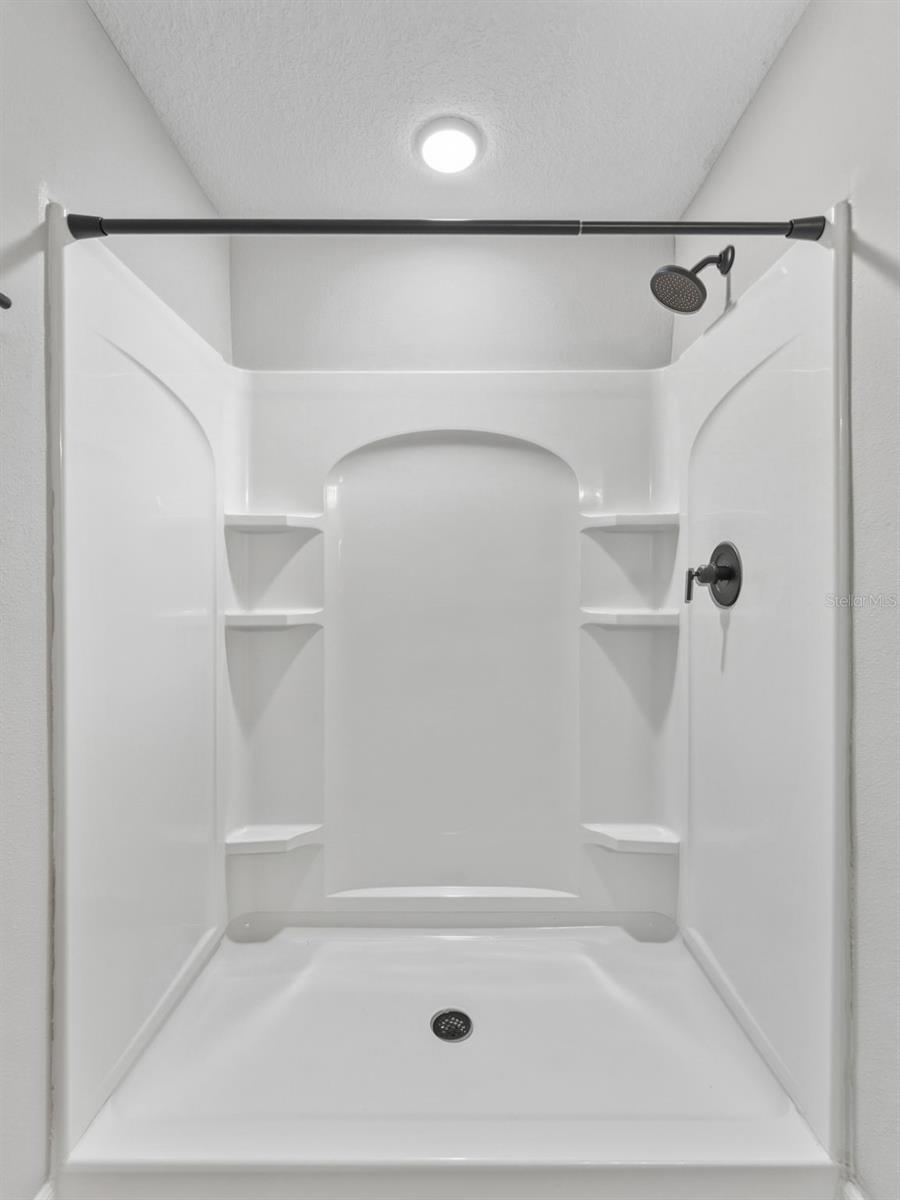 TRIPLE CRK VILLAGE M-2 - Residential Lease