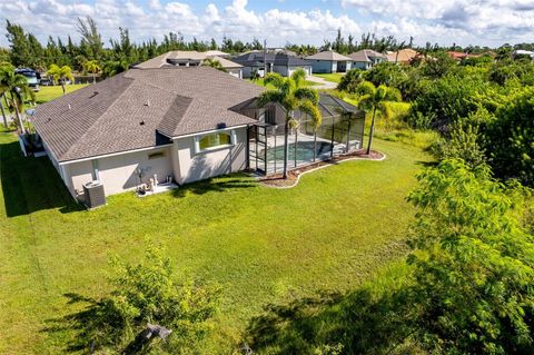 A home in PORT CHARLOTTE