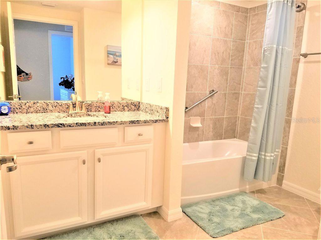 COACH HOMES I AT LAKEWOOD NATIONAL PH 12 - Residential Lease