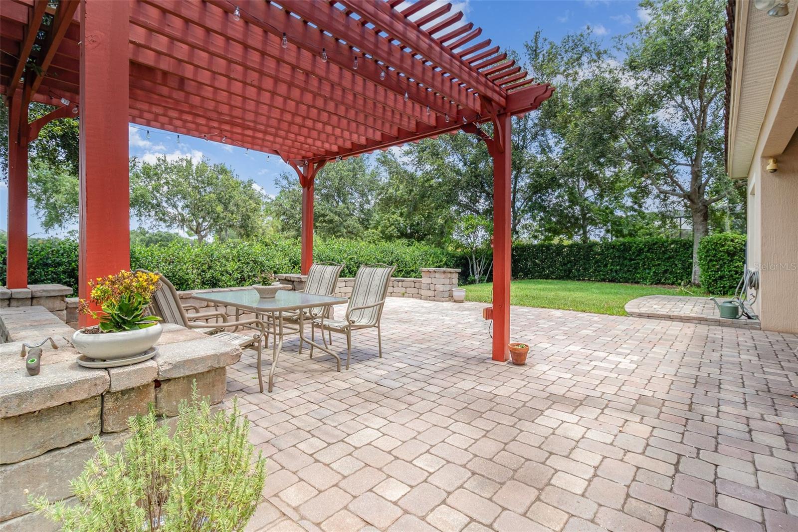 8162 PRESTBURY DRIVE
