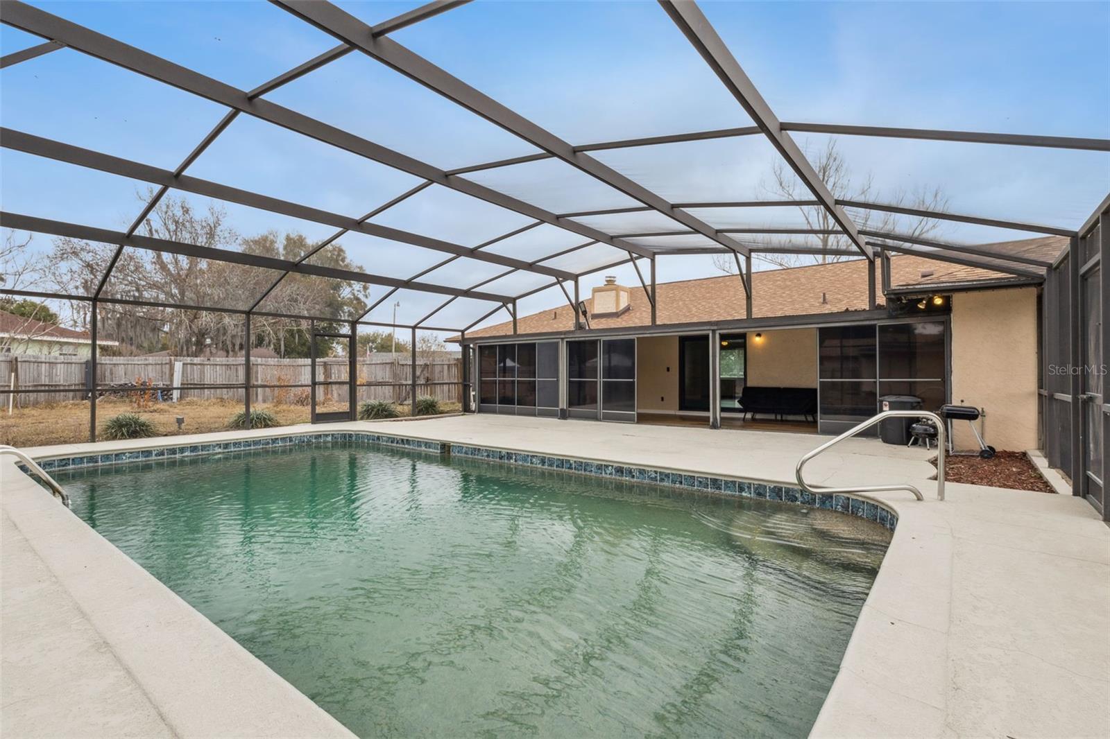 KINGS COVE - Residential